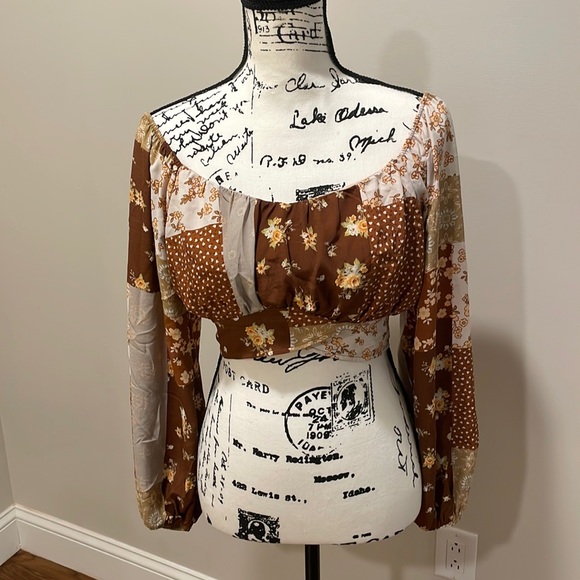 Altar’d State Long Sleeve Crop Top - Picture 1 of 6